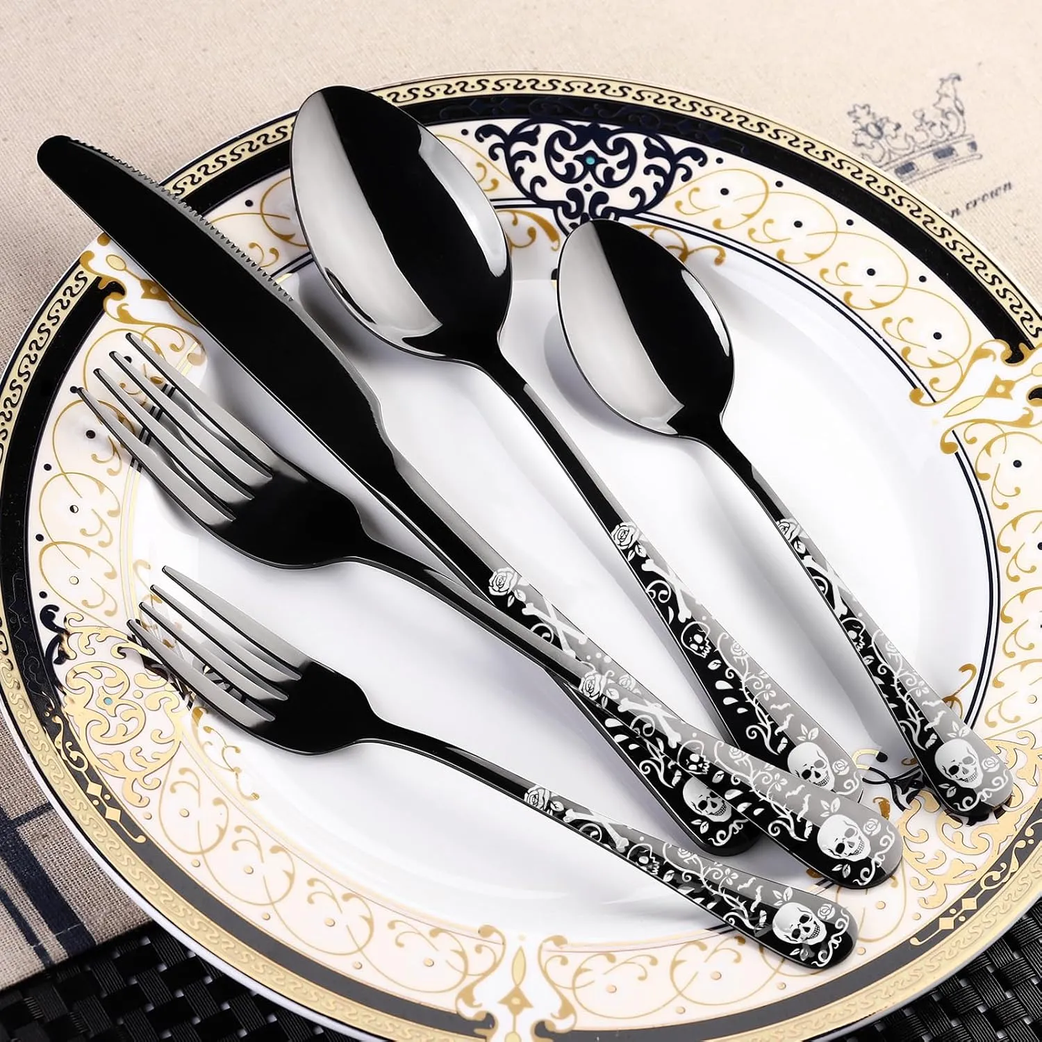 20-Piece Black Skull Silverware Set for 4, Flatware Set Stainless Steel Spoons,Forks,Knife Gothic Pattern Unique Design Utensil Sets Tableware Cutlery, Mirror Polished, Dishwasher Safe Party Supplies