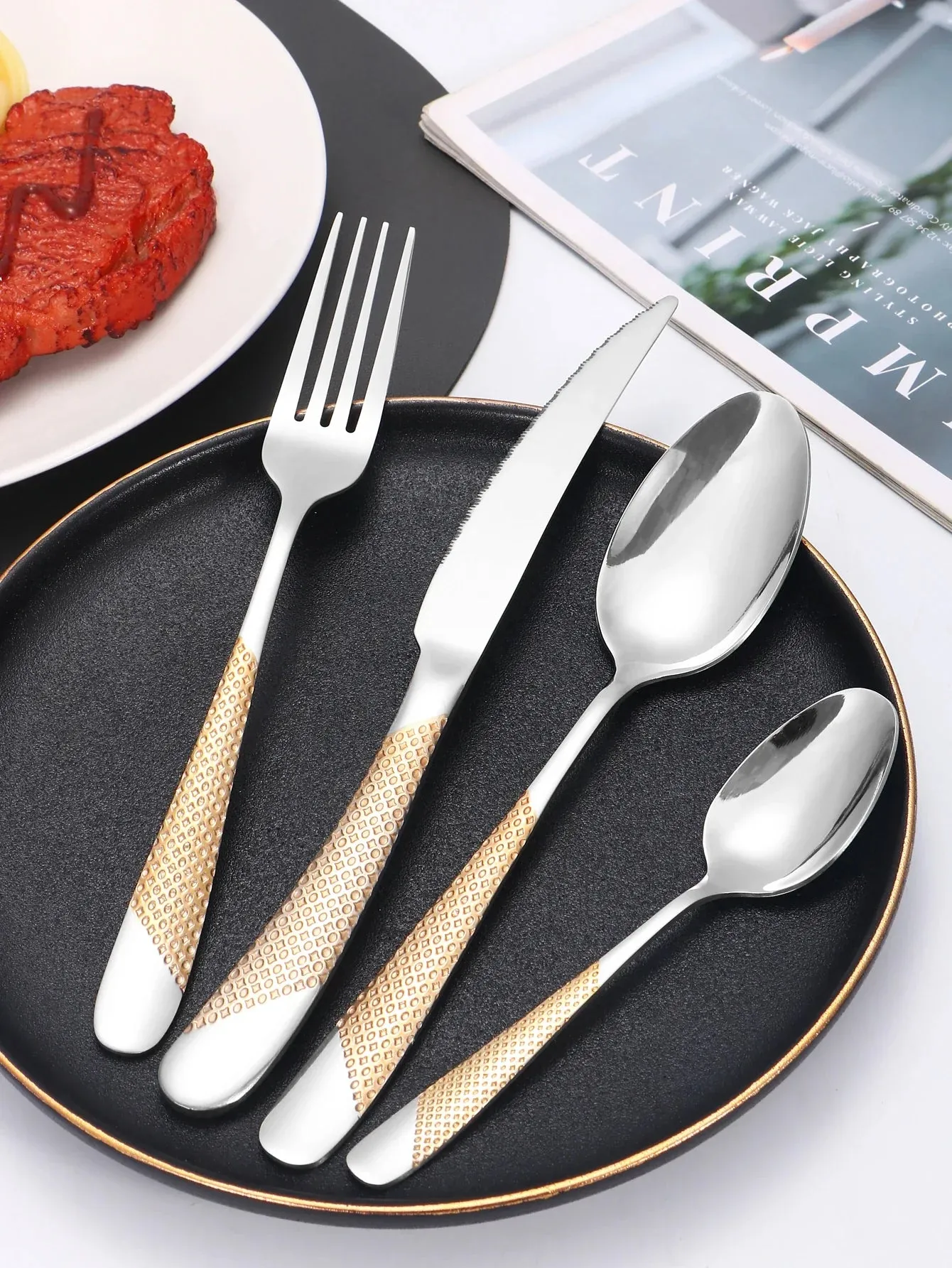 24 Piece Stainless Steel Tableware Set For Family Dining