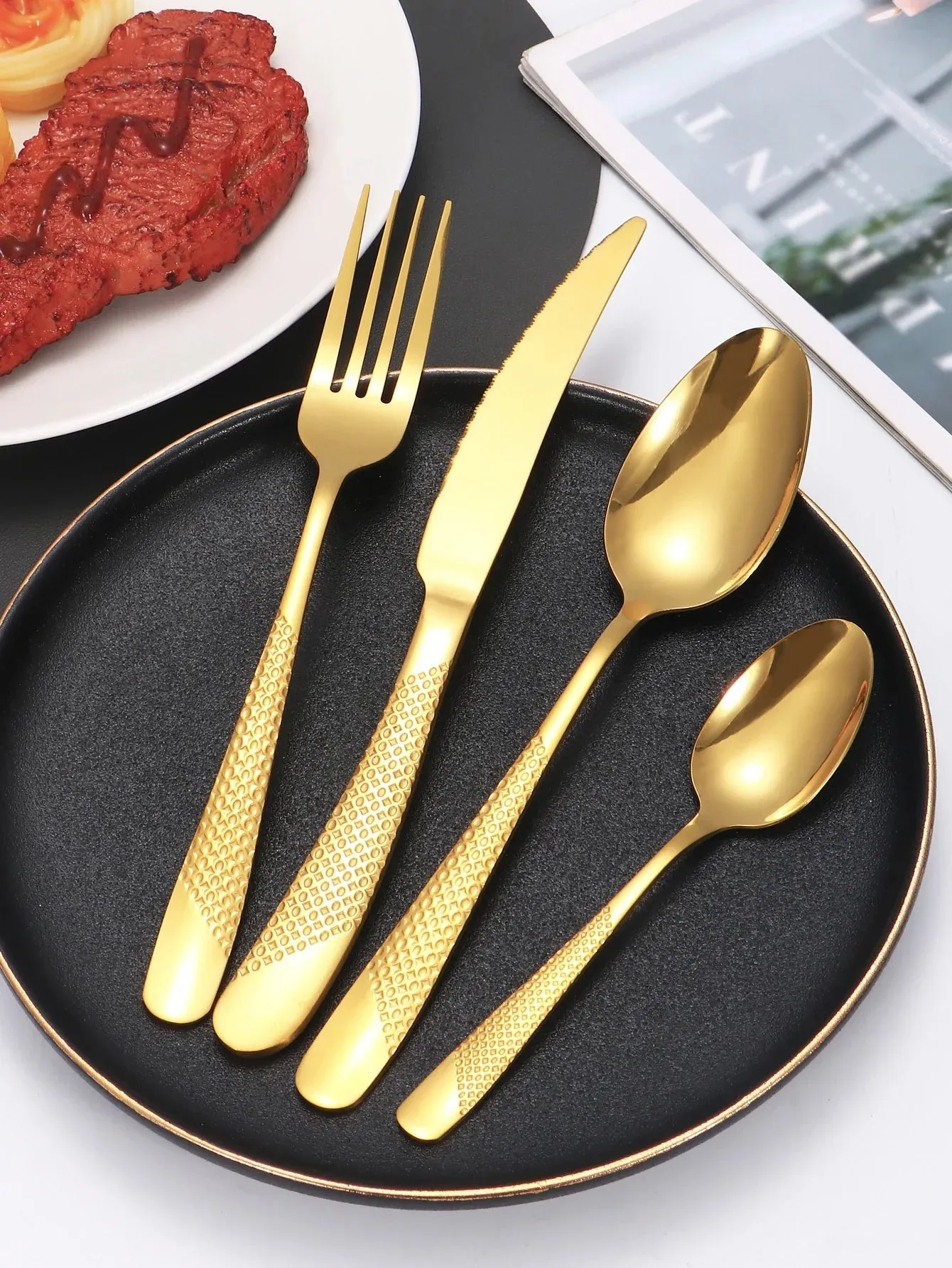 24 Piece Stainless Steel Tableware Set For Family Dining
