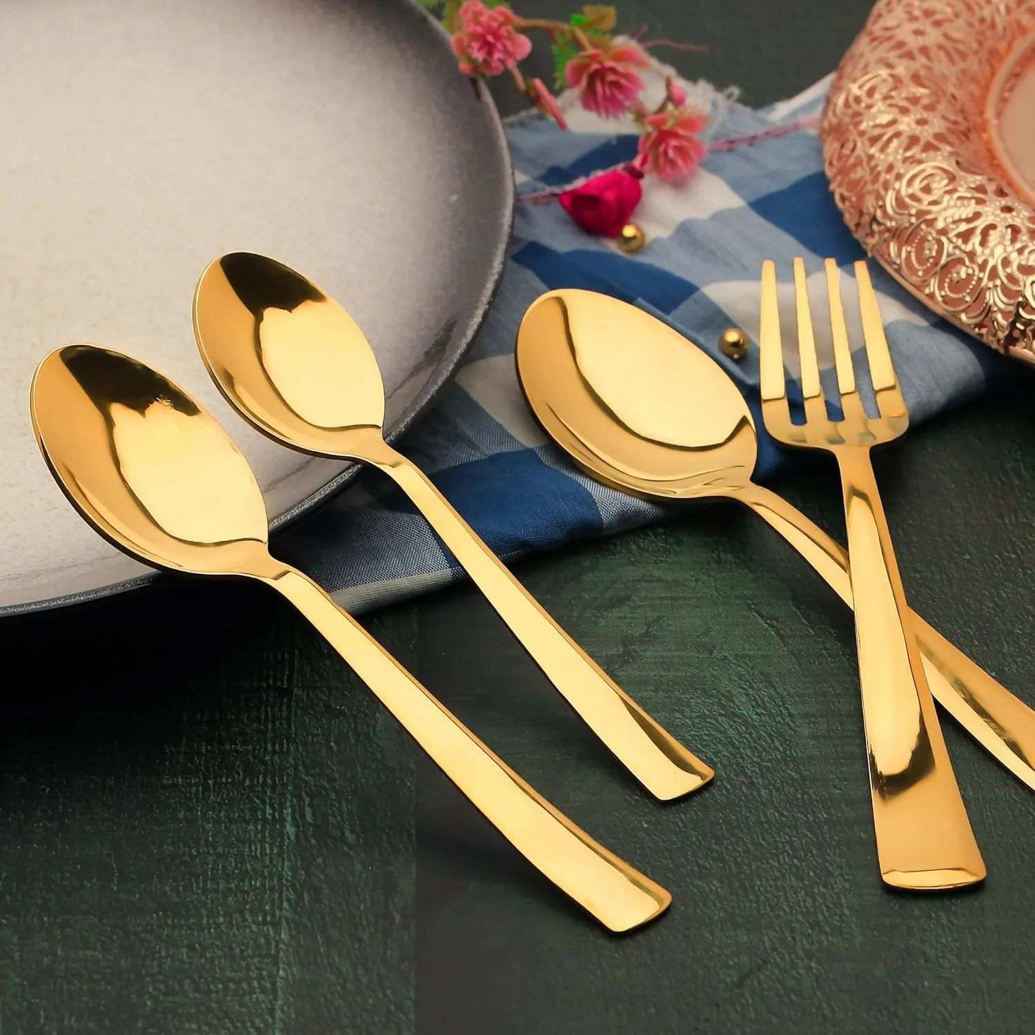 6 Pieces Stainless Steel Golden Spoons Set, , Premium Spoons for Home & Kitchen, Luxury Dining Tableware Gift for House Warmings Gold Cutlery Set