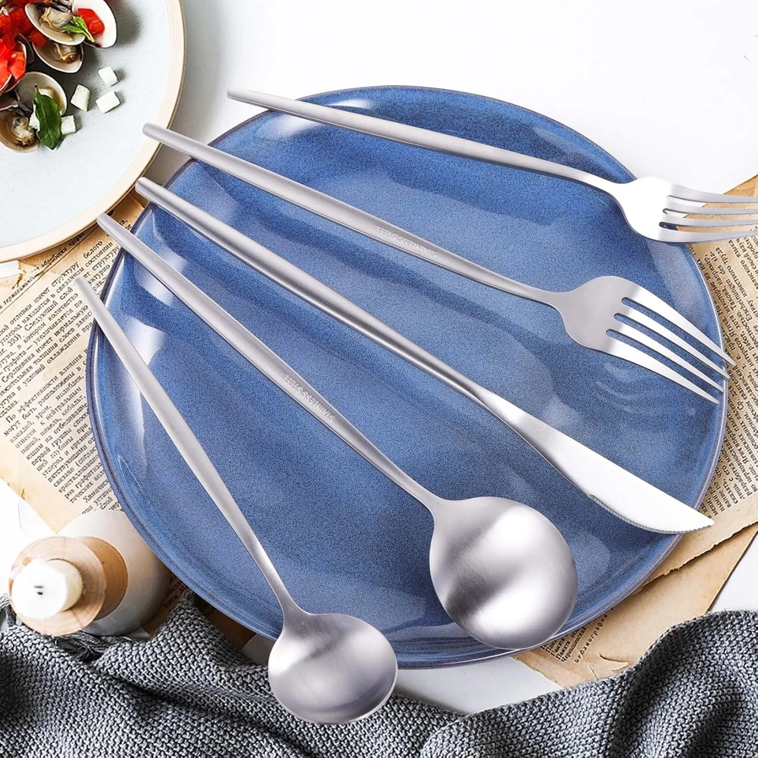 60-Piece Silverware Set for 12, Stainless Steel Flatware, Matte Cutlery Tableware, Kitchen Utensils Include Spoons and Forks, Satin Polished, Dishwasher Safe