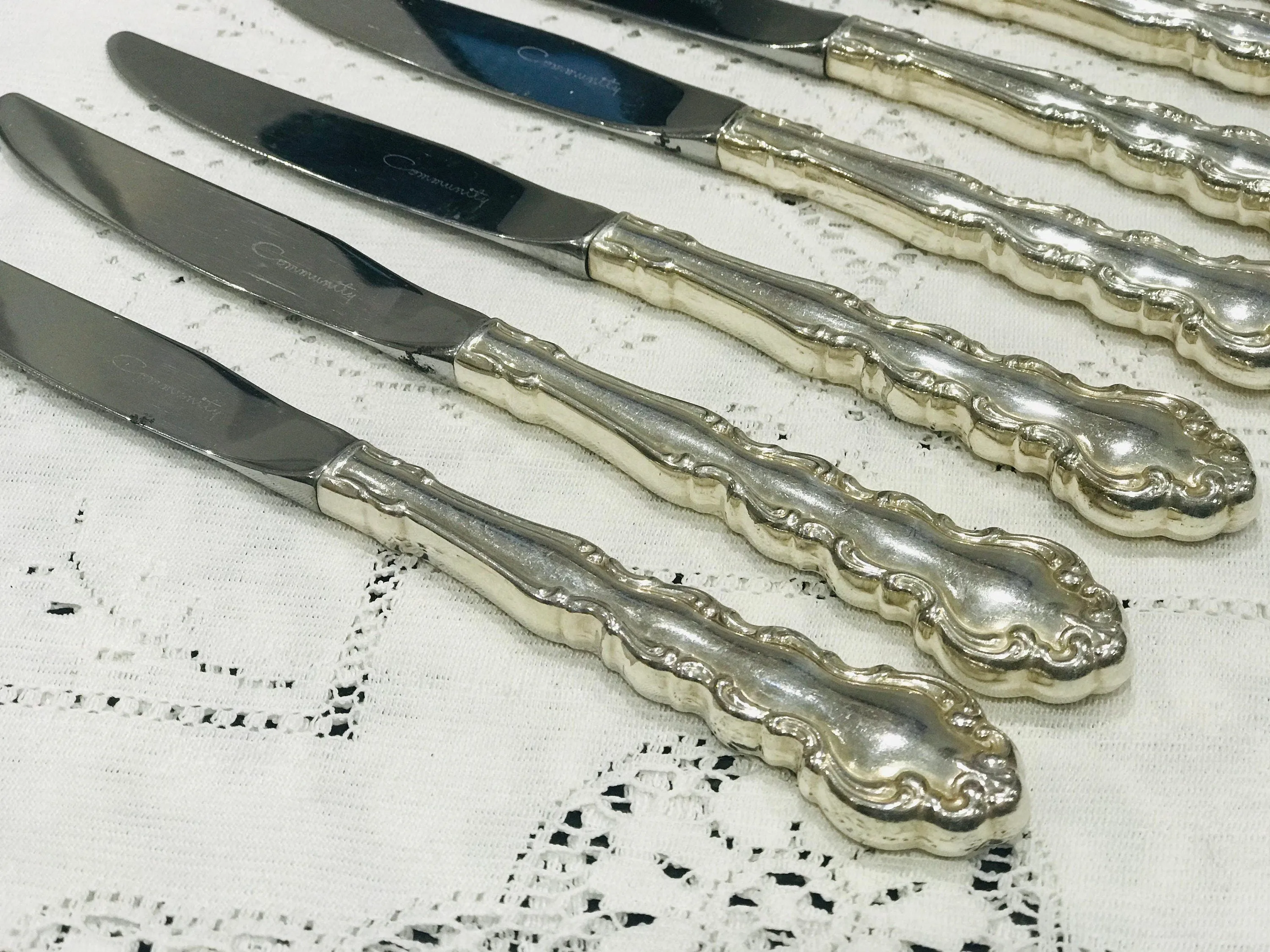 8 Silver Plated Starter  Knives 8 1/2”