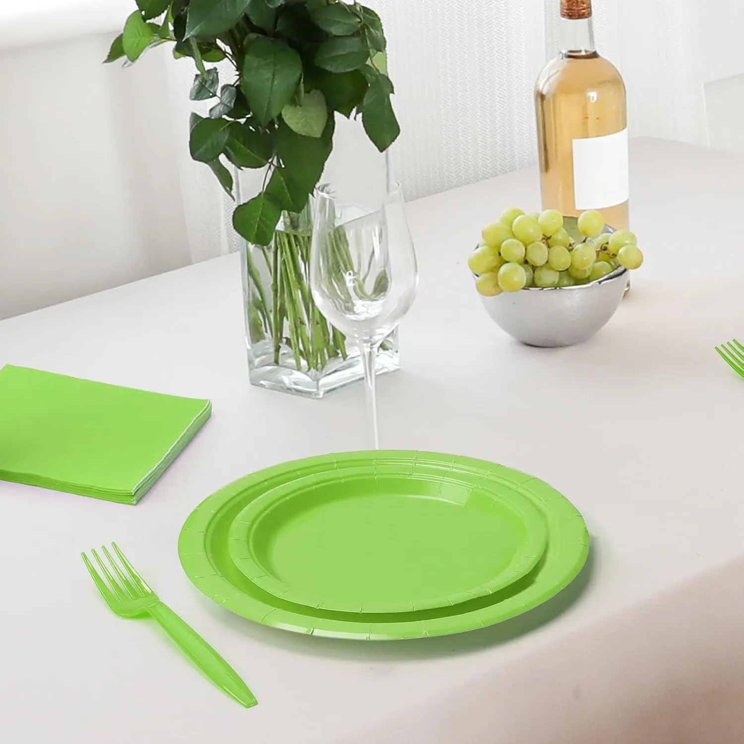 96 Pcs Party Plates, Green Paper Plates and Napkins, Disposable Tableware Set, Party Supplies for Kids Birthday Baby Shower Wedding Picnic, Serve for 24 Guests