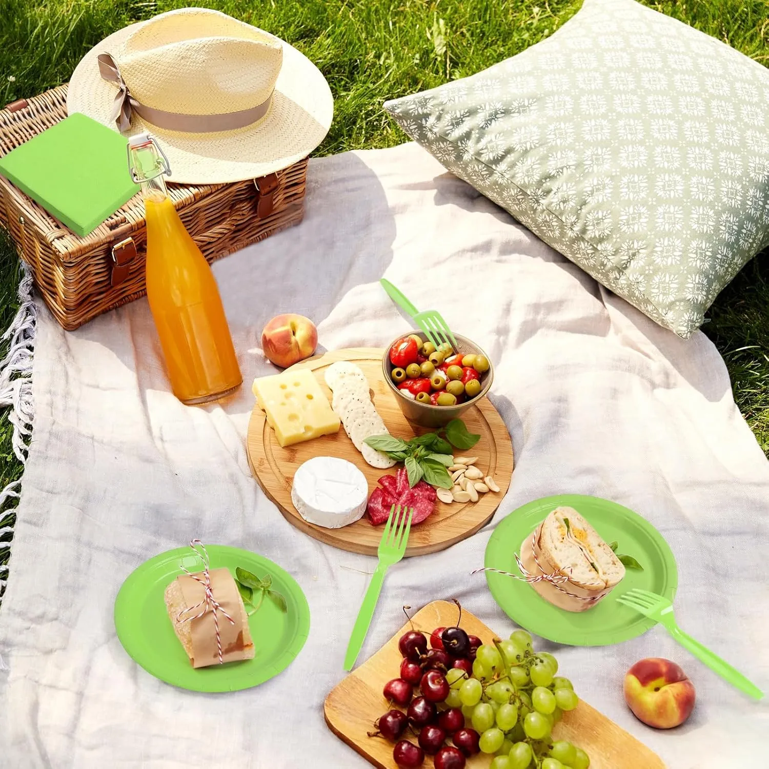 96 Pcs Party Plates, Green Paper Plates and Napkins, Disposable Tableware Set, Party Supplies for Kids Birthday Baby Shower Wedding Picnic, Serve for 24 Guests
