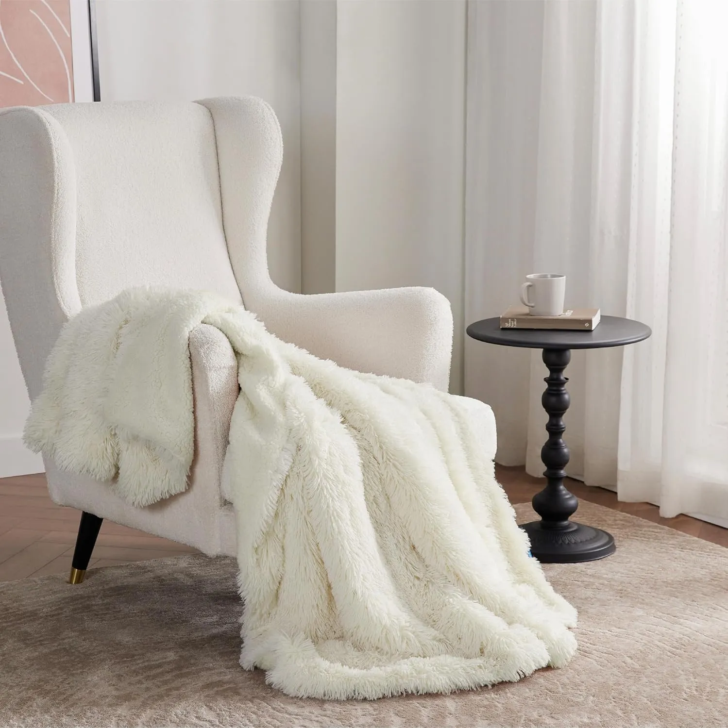 Bedsure Fluffy Cream Throw Blanket Gifts for Women, Men, Soft Fleece Cozy Fuzzy Sherpa Plush Warm Minky Thick Faux Fur Throws for Couch, Bed, Cream Decor House Blanket Gifts for Mom Kids, 50x60