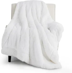 Bedsure Fluffy White Throw Blanket Gifts for Women, Men, Soft Fleece Cozy Fuzzy Sherpa Plush Warm Minky Thick Faux Fur Throws for Couch, Bed, White Decor House Blanket Gifts for Mom Dad, 50x60