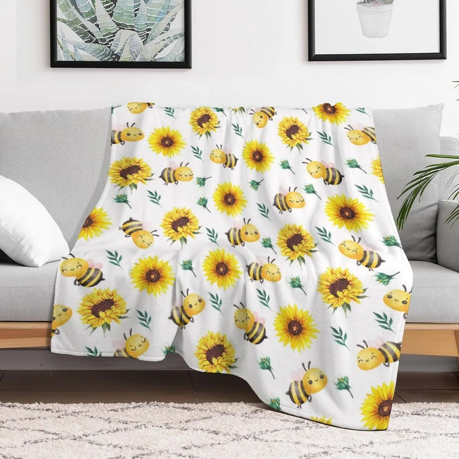 Bee Throw Blanket - Soft Flannel Blankets for Girls Boys Kids Bee Lovers - Warm Animal Throw Blankets for All Season Lap, Chair, Sofa - 50"x40"