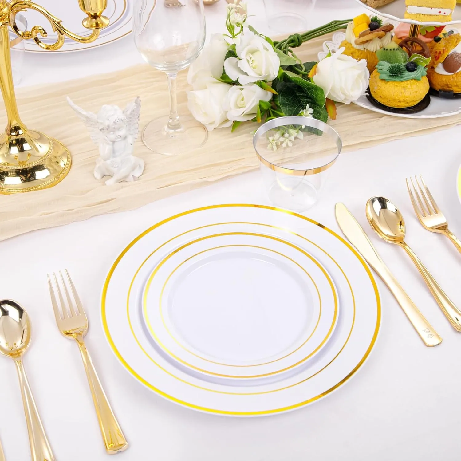 bUCLA 600Pcs Gold Dinnerware Set for 100 Guests - White and Gold Plastic Plates Disposable for party Include 100 Dinner & 100 Dessert Plates,100 Cups,100 Forks,100 Spoons,100 Knives