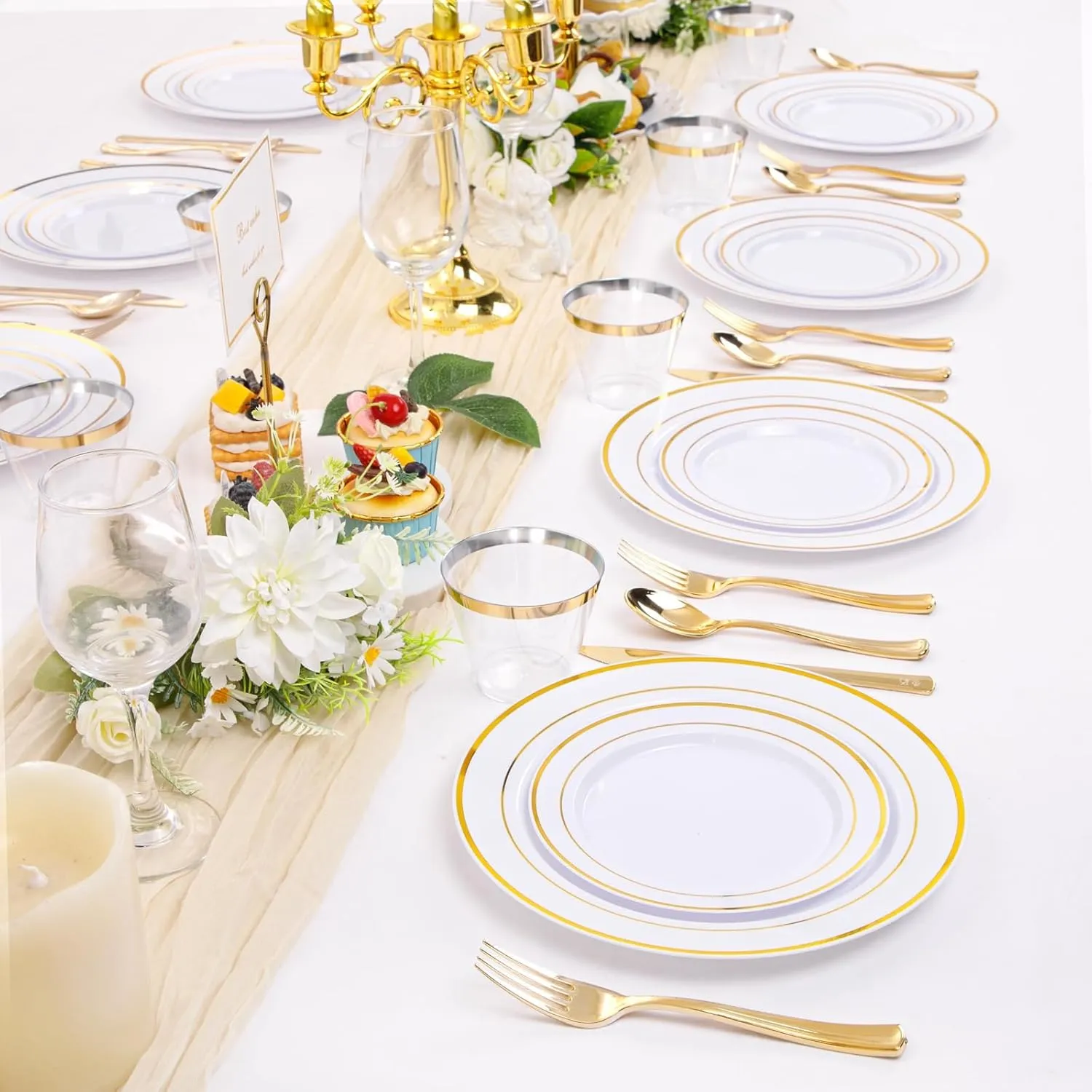bUCLA 600Pcs Gold Dinnerware Set for 100 Guests - White and Gold Plastic Plates Disposable for party Include 100 Dinner & 100 Dessert Plates,100 Cups,100 Forks,100 Spoons,100 Knives