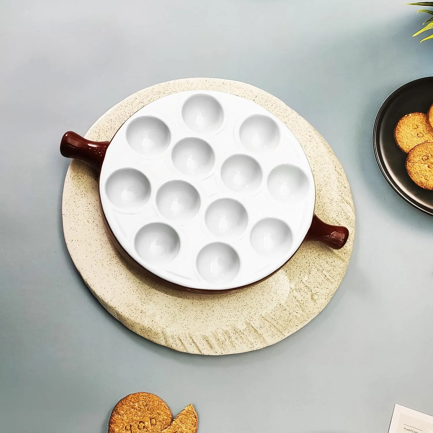 Ceramic escargot baking plate,for appetizers, grilled snails, scallops, 9.33-inch(2 pieces) tableware with handle, oven safe, suitable for homes, restaurants, hotels and foodies, Brown