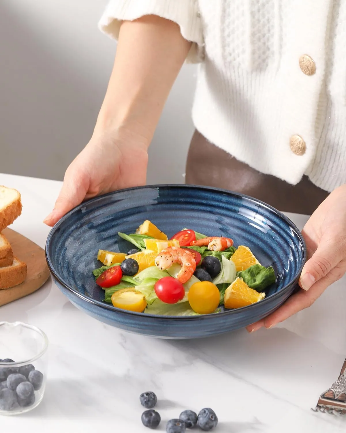 Ceramic Pasta Bowls, 8.7" Large Salad Bowls Set of 2, 32 OZ Wide and Shallow Serving Bowls for Kitchen Dinner, Microwave & Dishwasher Safe, Blue