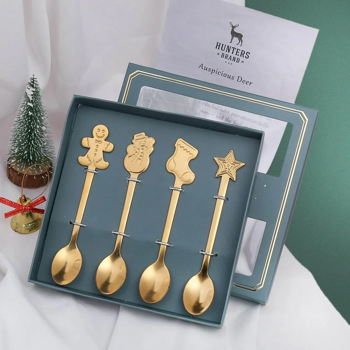 Christmas Dinnerware Set - 4PCS Tableware with Best Wishes Design