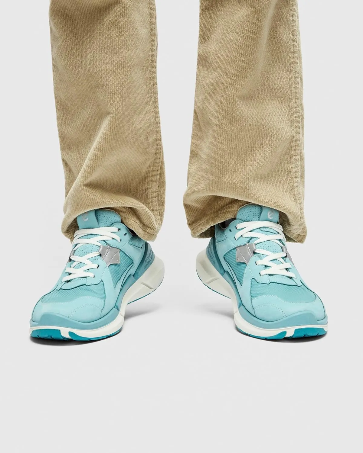 ECCO Women's Biom 2.2 Athletic Gore-tex Waterproof Sneaker