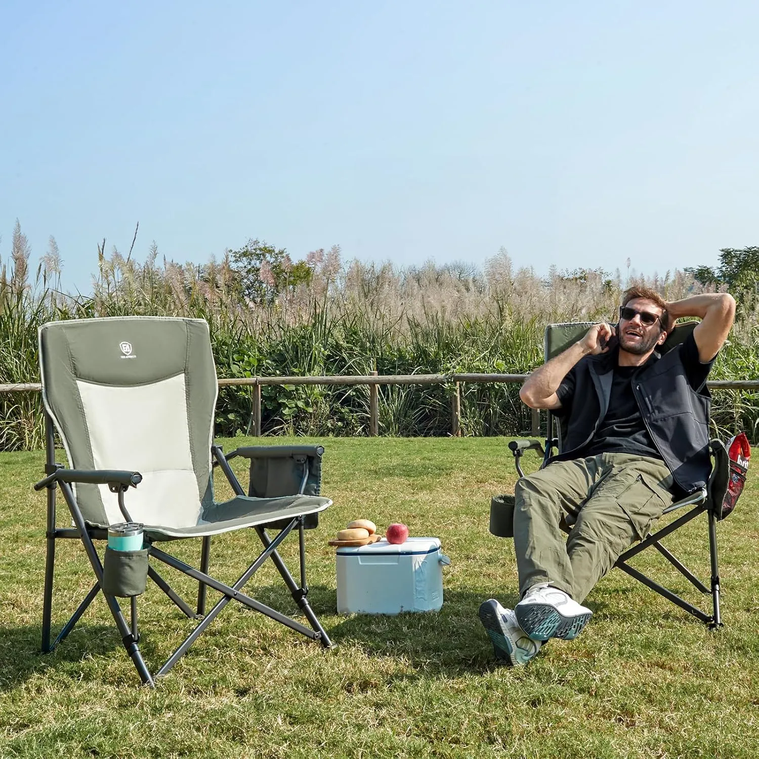 EVER ADVANCED Oversized Folding Camping Chair for Adults, Heavy Duty Lawn Chair with Side Pockets, Portable Collapsible Quad Chair for Outside, Support Up to 500lbs
