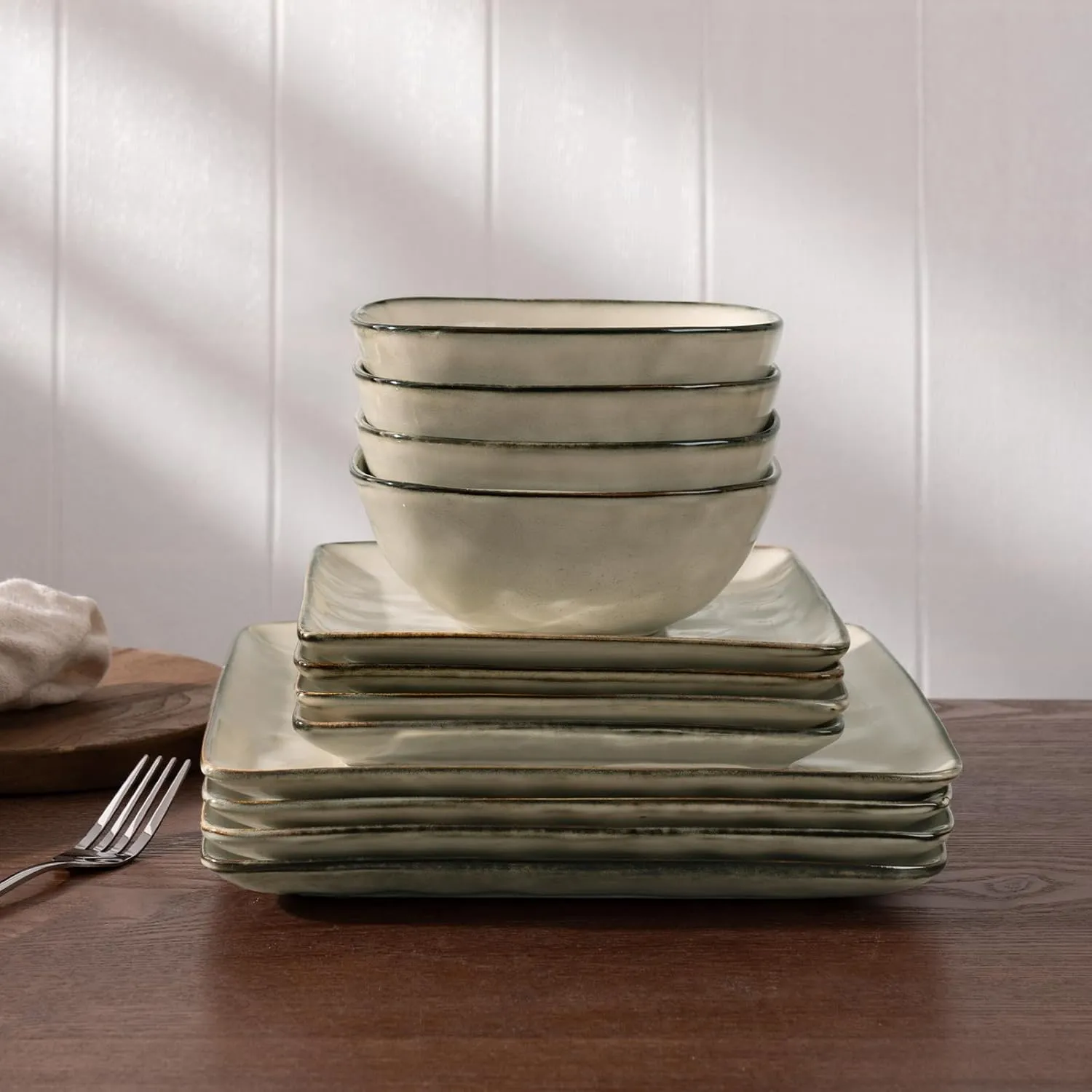 Famiware Dinnerware Sets for 4, Ocean Square 12-Piece Kitchen Plates and Bowls Sets, Microwave and Dishwasher Safe, Scratch Resistant, Light khaki