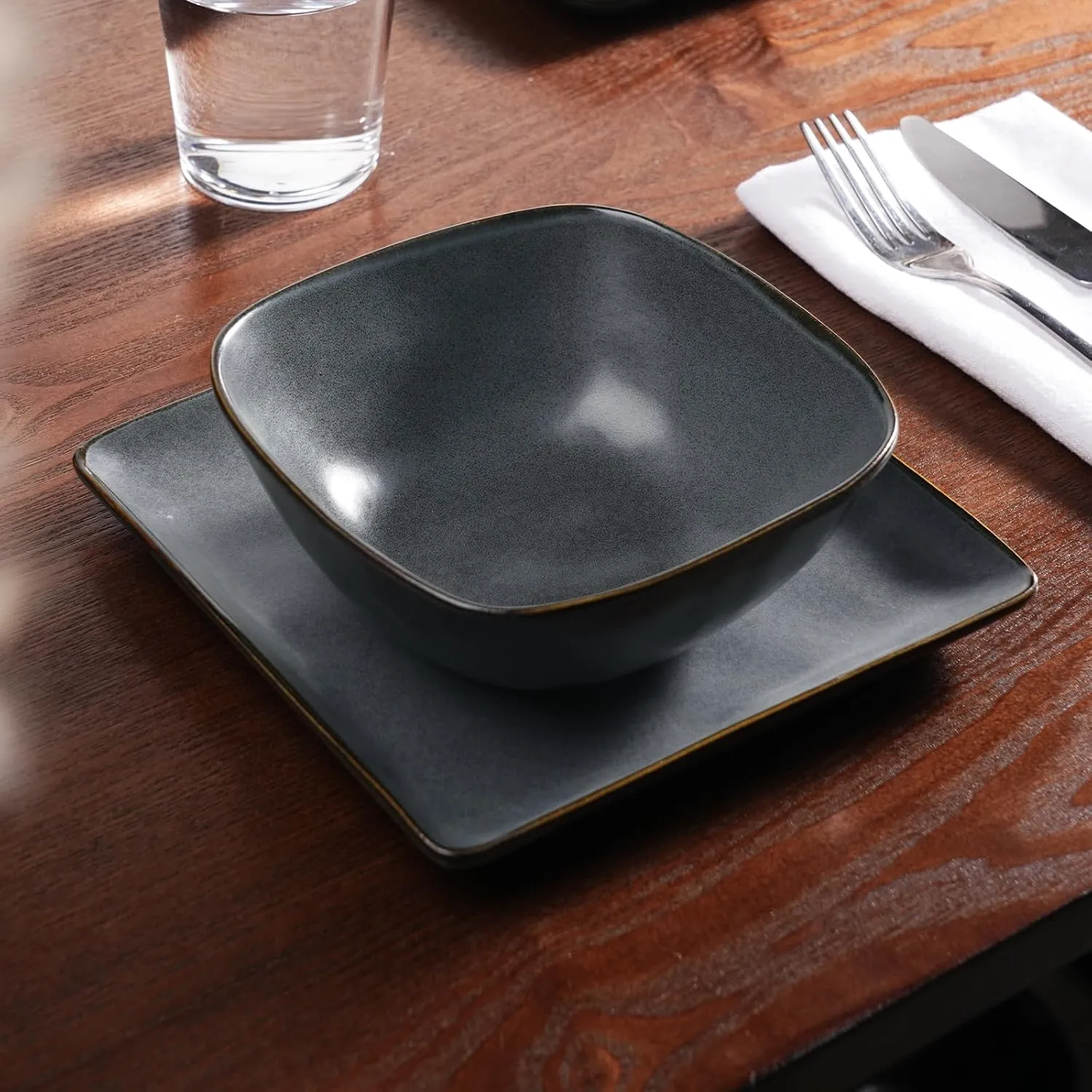 Famiware Dinnerware Sets for 4, Ocean Square 12-Piece Kitchen Plates and Bowls Sets, Microwave and Dishwasher Safe, Scratch Resistant, Matte Black