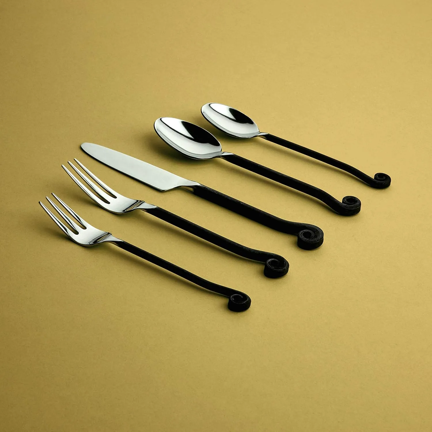 Gourmet Settings 20-Piece Flatware Treble Clef Collection Black Silverware Cutlery Kitchen Sets, Stainless Steel Utensils Knife/Fork/Spoons, Dishwasher Safe (34-350)