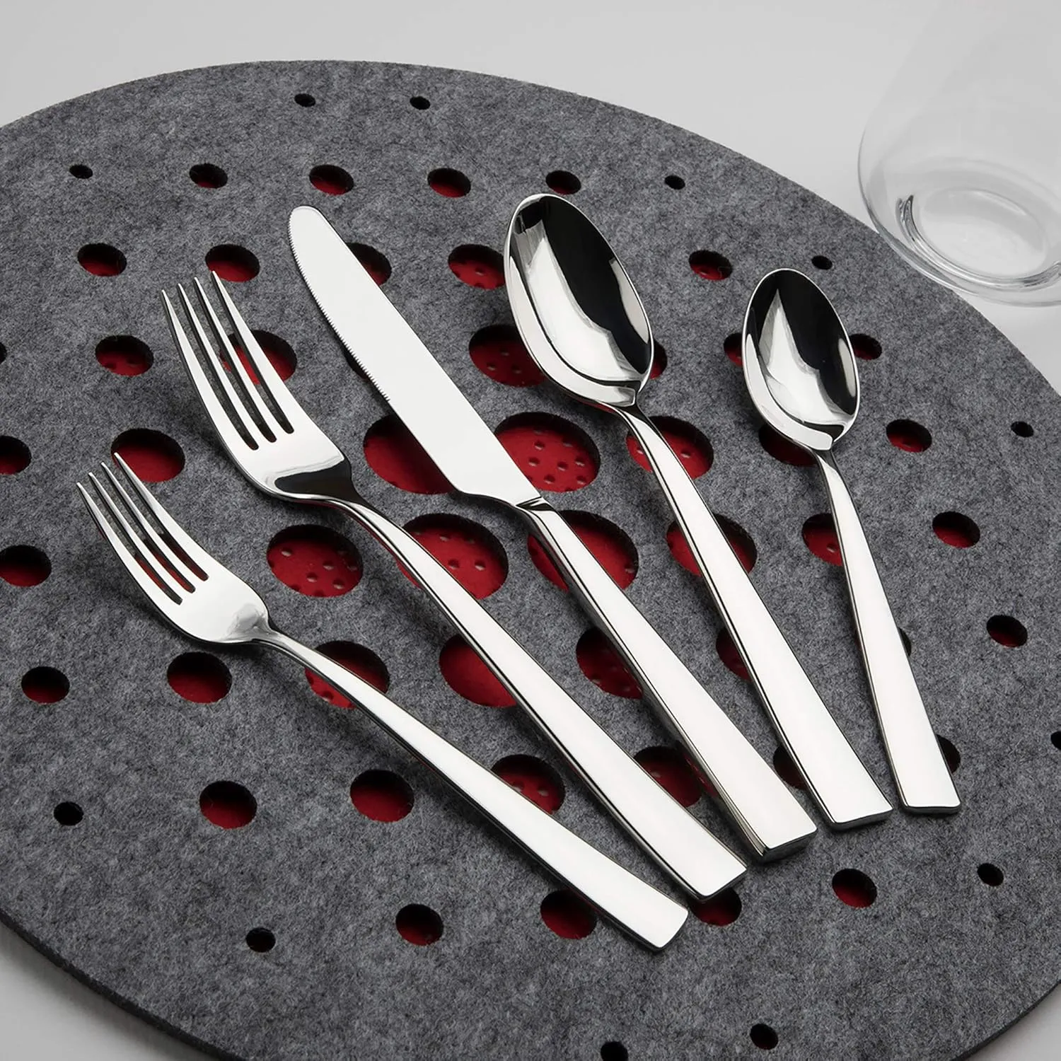 Gourmet Settings 60-Piece Silverware Resto Collection-Polished Stainless Steel Flatware Sets 12 Kitchen Cutlery Utensil Knife/Fork/Spoon