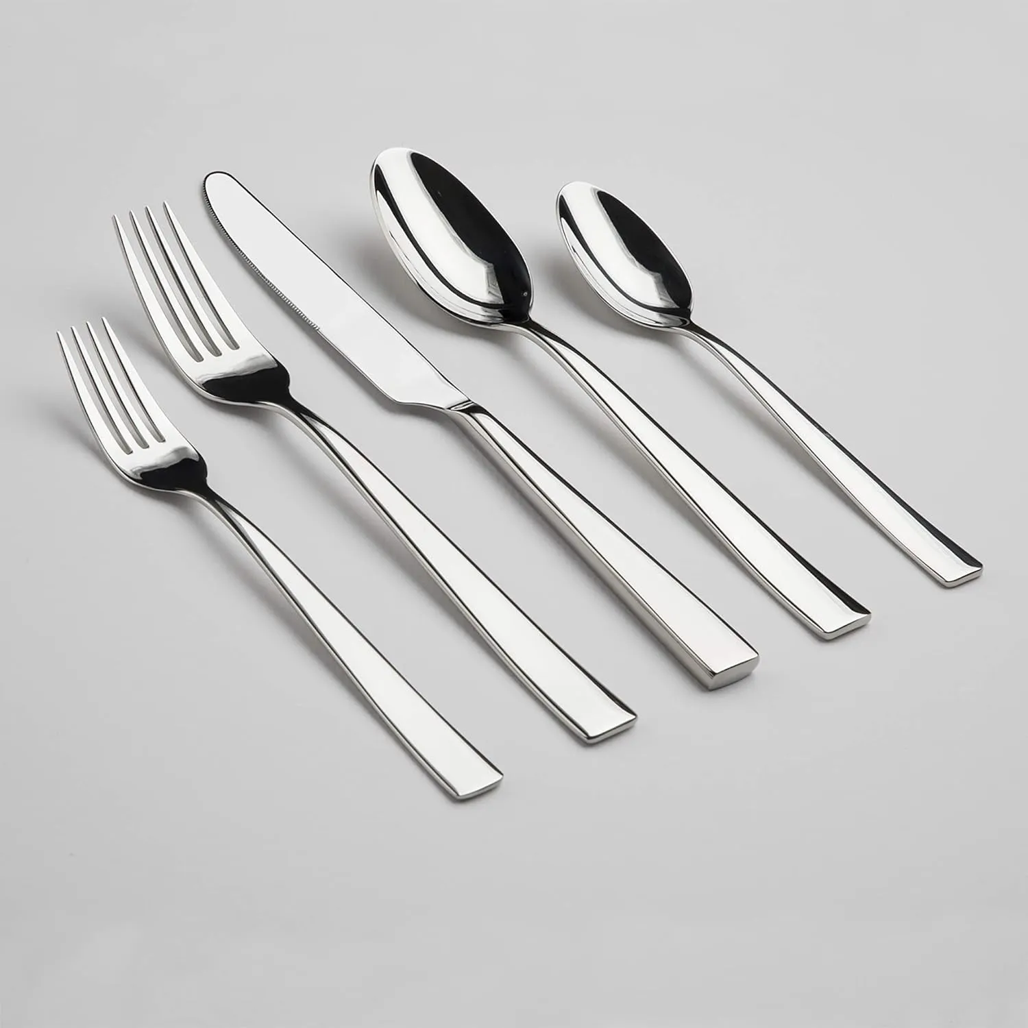Gourmet Settings 60-Piece Silverware Resto Collection-Polished Stainless Steel Flatware Sets 12 Kitchen Cutlery Utensil Knife/Fork/Spoon