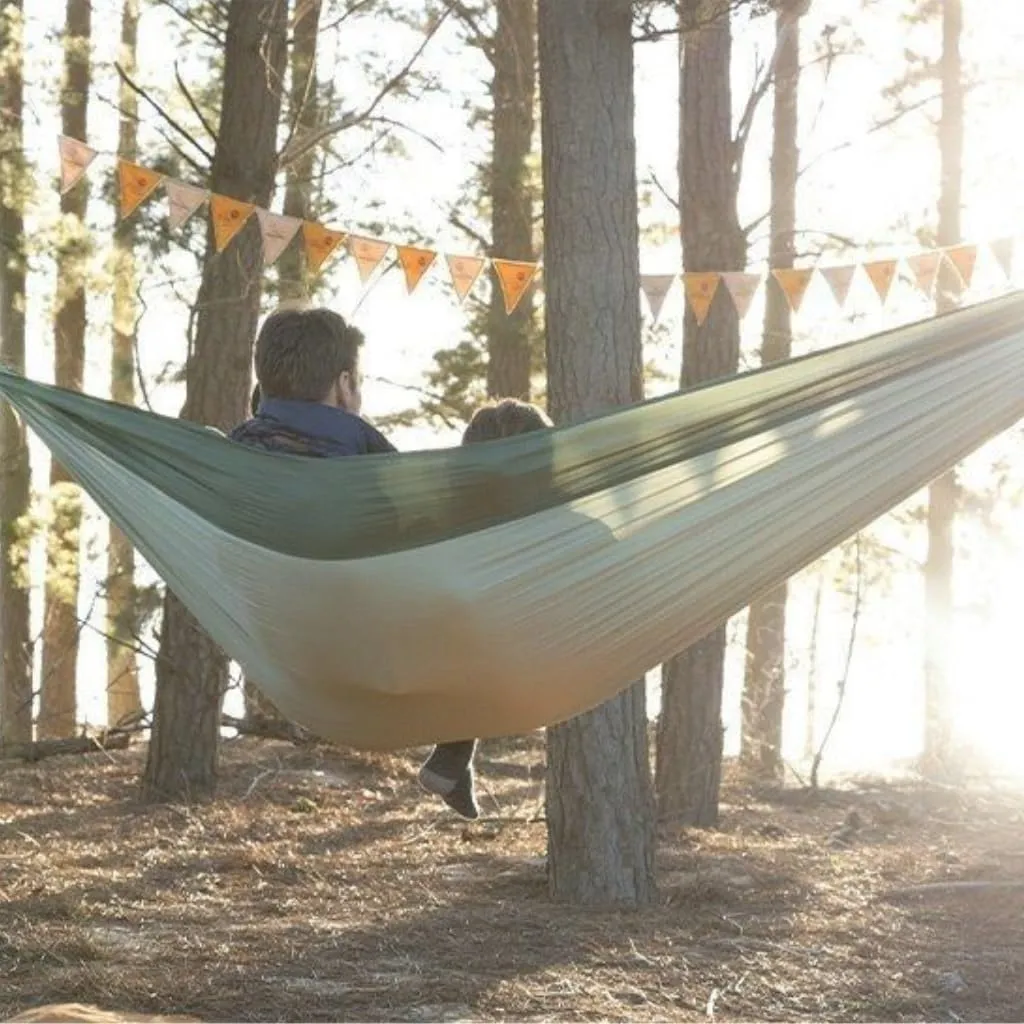 Hammocks Outdoor Camping Swing Hammock Outdoor Double Anti-Rollover Outdoor Tourism Camping Camping Hanging Chair Camping Hammocks(Orange,Small)