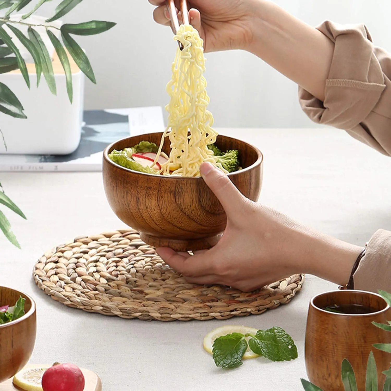 Handmade Wood Bowls, Jujube Wooden Japanese Bowl with Matching Spoon for Rice, Soup, Dip, Salad, Tea, Decoration 4 Sets (4 Bowls 3.8 IN   4 Spoons)