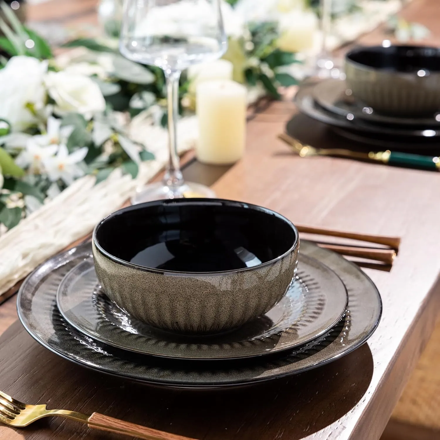 LERATIO Ceramic Dinnerware Sets,Handcraft Embossed Stoneware Plates and Bowls Sets,Highly Chip and Crack Resistant | Dishwasher & Microwave & Oven Safe Dishes set,Service for 4 (12pc)-Coffee