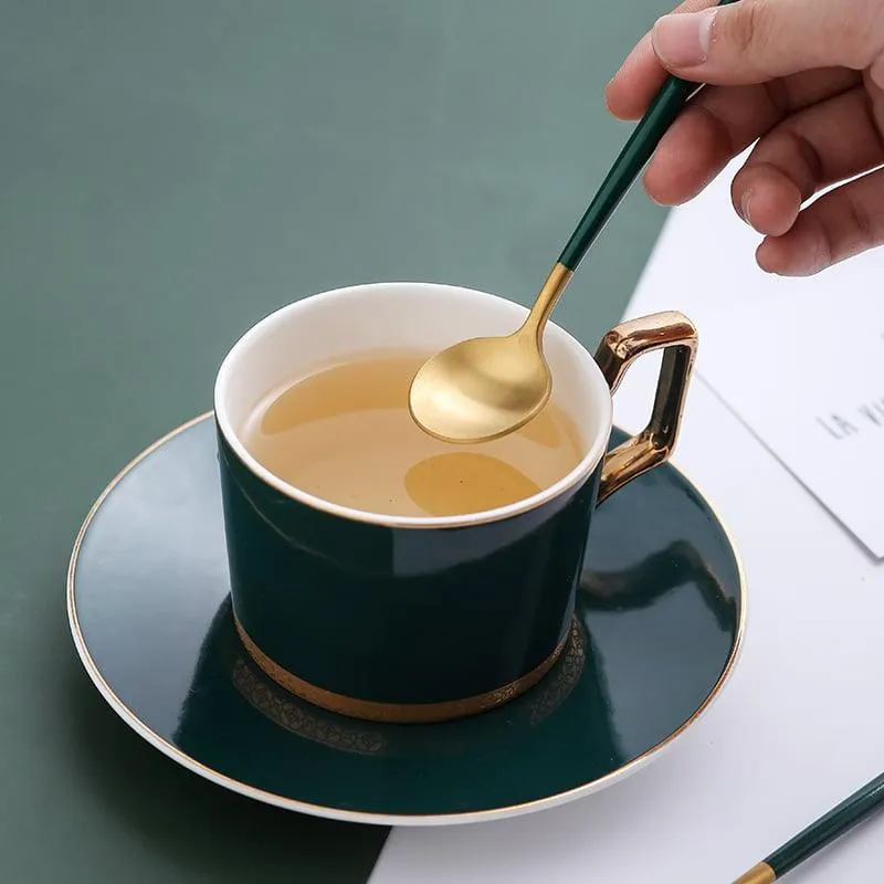 Minimalistic Eco-Friendly Tableware Set