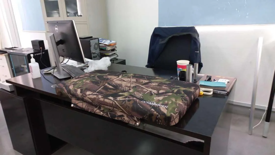 Oceansouth Seat Cushions for Yeti Coolers (Press Stud Fittings) (Camouflage, YETI 45) Camping yeti seat Cushion Handle Beach Chair ice Box chests and Coolers Foam Cooler Boat Seats