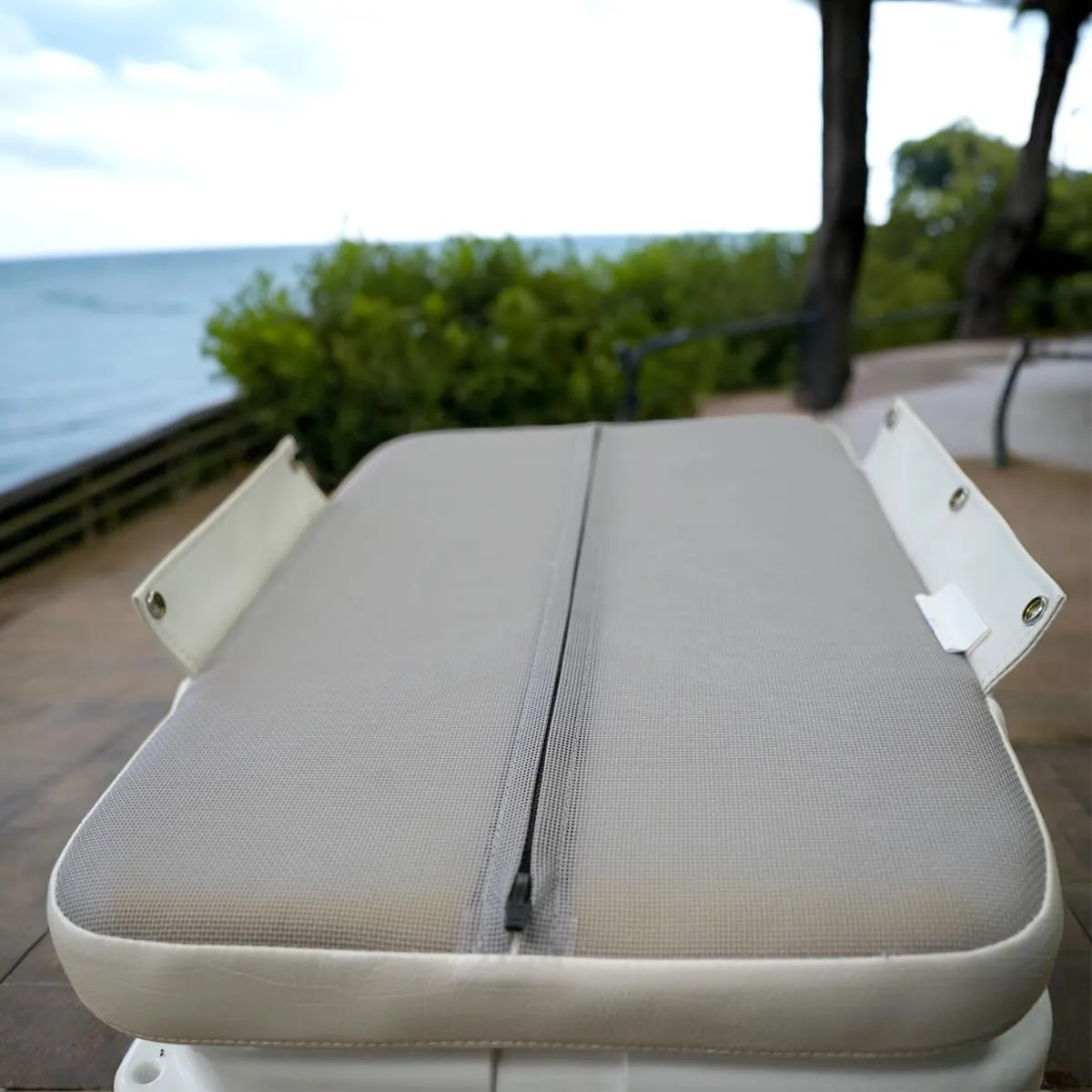 Oceansouth Seat Cushions for Yeti Coolers (Press Stud Fittings) (Camouflage, YETI 45) Camping yeti seat Cushion Handle Beach Chair ice Box chests and Coolers Foam Cooler Boat Seats