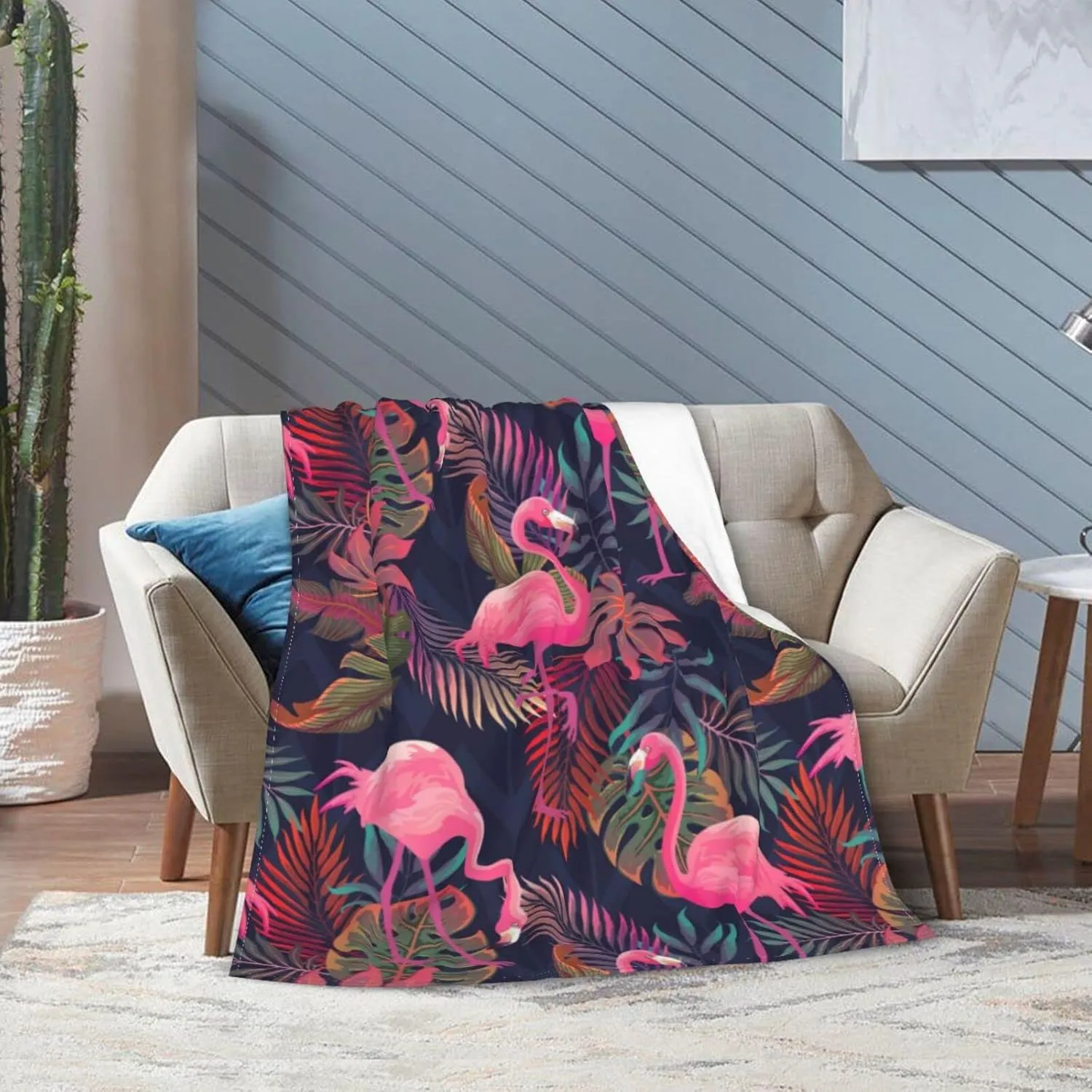 Perinsto Tropical Flamingos Palm Leaves Throw Blanket Ultra Soft Warm All Season Decorative Fleece Blankets for Bed Chair Car Sofa Couch Bedroom 60"X50"