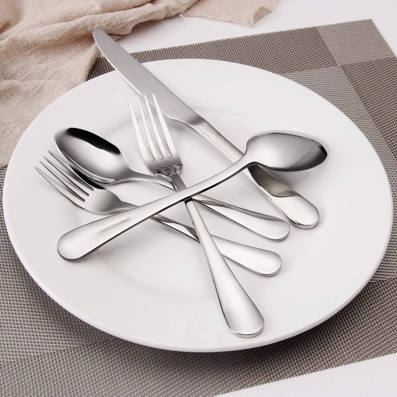 Silverware Set,SHARECOOK 20-Piece Stainless Steel Flatware Set,Kitchen Utensil Set Service for 4,Tableware Cutlery Set for Home and Restaurant, Dishwasher Safe