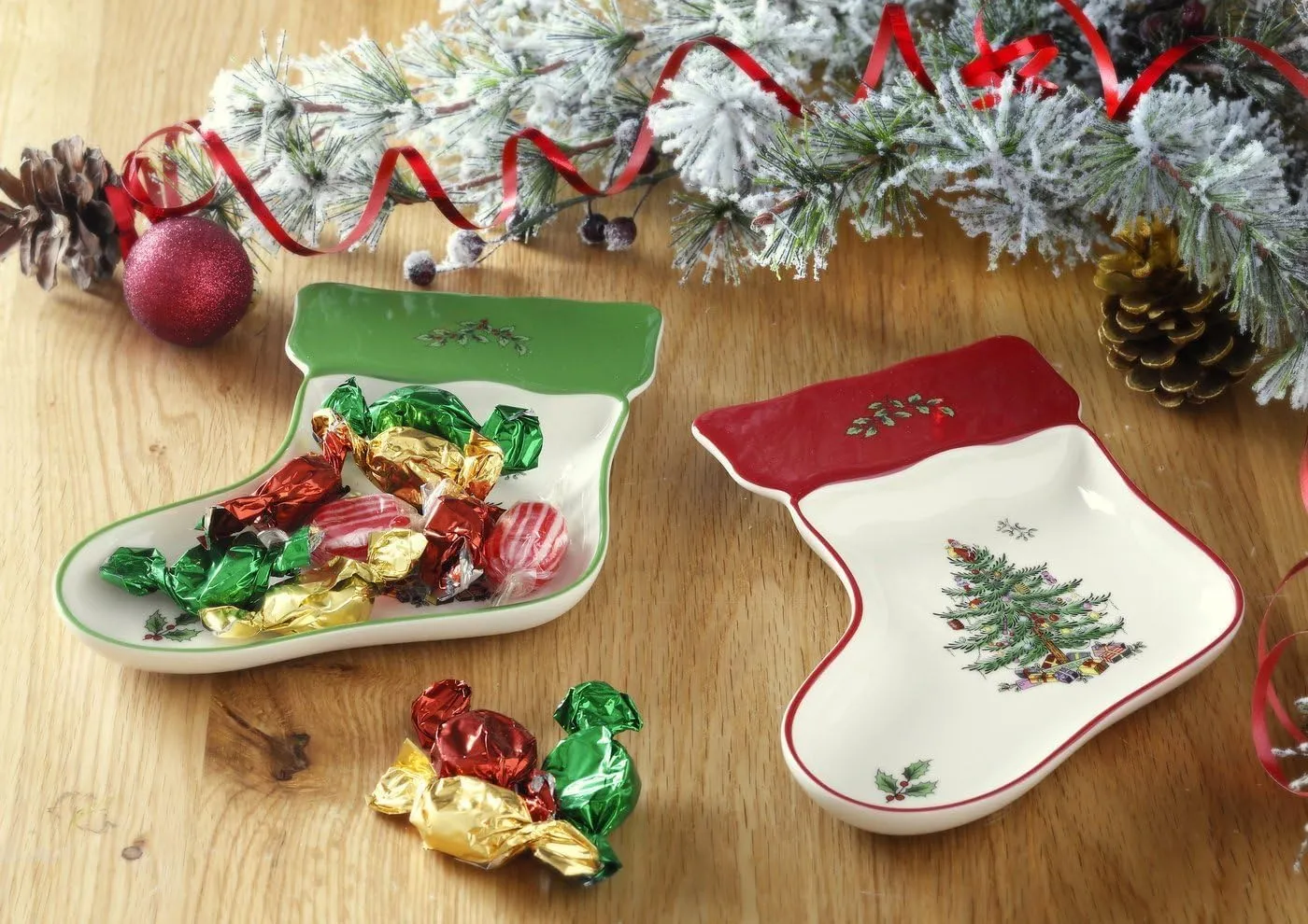 Spode Christmas Tree Stocking Dishes (Set of 2) - Red & Green Serving Platters, Candy Trinket Tray, 7" Fine Earthenware Plates, Dishwasher Safe Holiday Tableware for Seasonal Gatherings