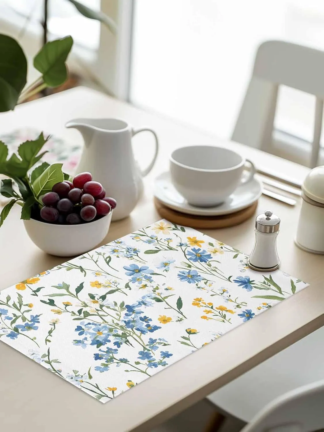 Spring Flowers Leaves Placemats Set of 6, Blue Yellow Pastoral Wind Non-Skid Place Mats, Holiday Table Mats, Washable Stain-Resistance Tablemats for Party/Dining Room/Kitchen Decorations