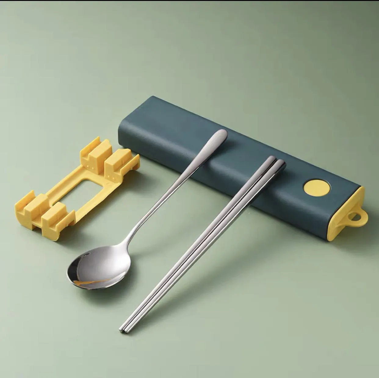 Stainless steel tableware set