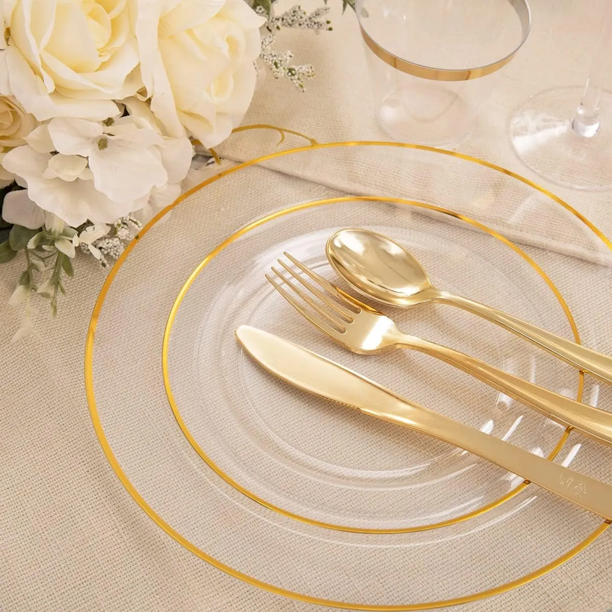 SUT 150 PCS Gold Plastic Dinnerware Set, Clear Gold Party Pack with Cups, Includes: 25 Dinner Plates, 25 Dessert Plates, 25 Cutlery, 25 Cups, Perfect for Wedding & Shower