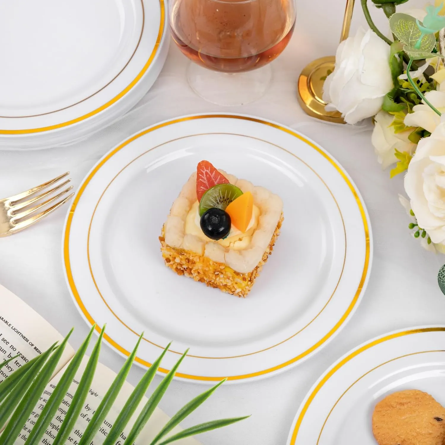 WELLIFE 144Pcs Gold Dessert Plates, 7.5 Inch Plastic Appetizer Plates, White Plates with Gold Rim Heavy Duty Plastic Party Plates, White and Gold Plastic Plates for Party and Wedding