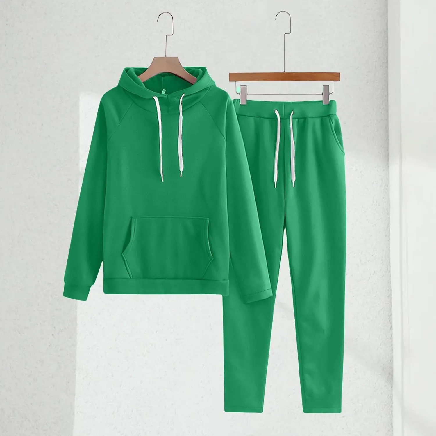 Womens Oversized Casual 2 Piece Tracksuit Trendy Hoodie Jogging Pant Outfits Going Out Athletic Lounge Sweatsuit Sets
