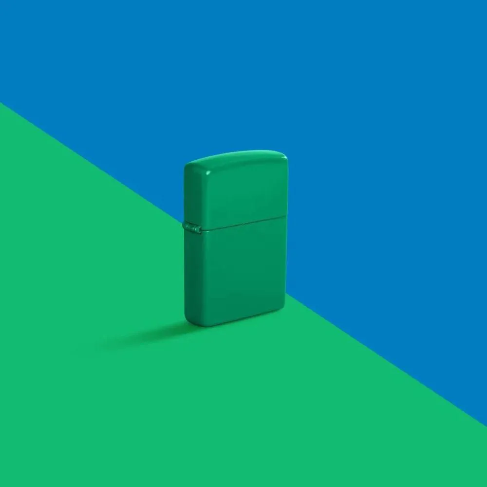 Zippo Classic Grass Green Matte Lighter